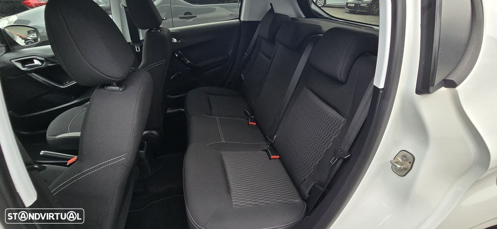 Peugeot 208 1.2 PureTech Style - 9