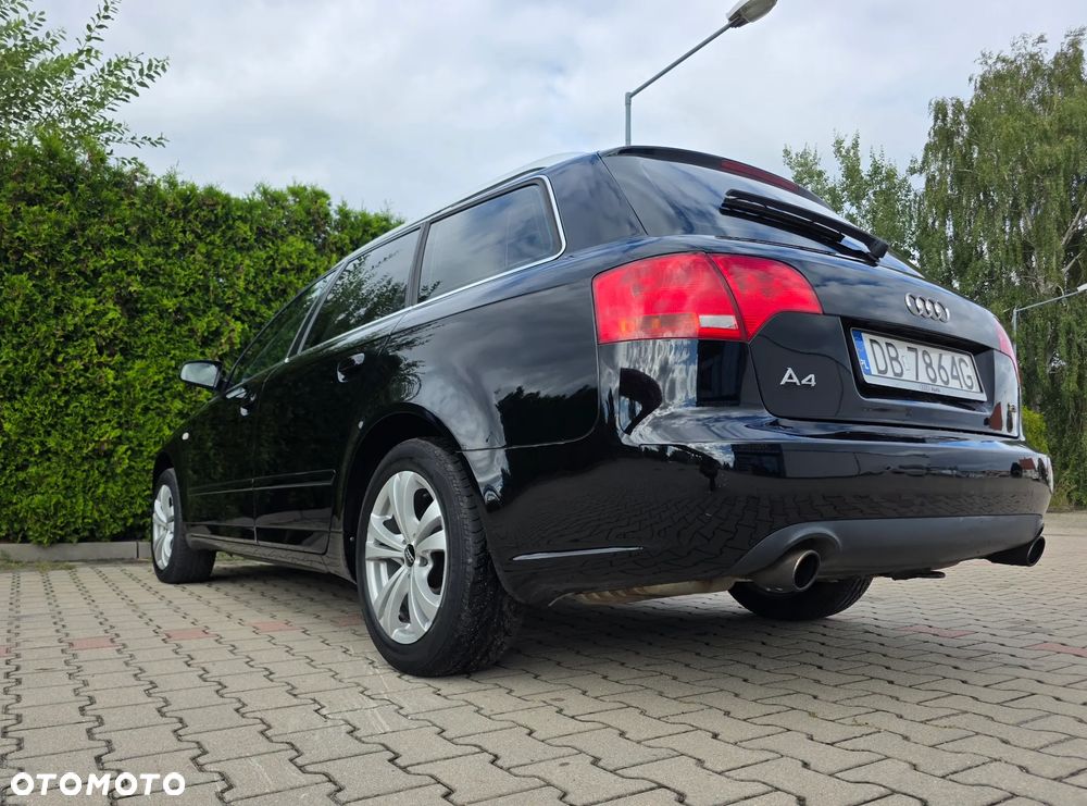 Audi A4 Avant - 10