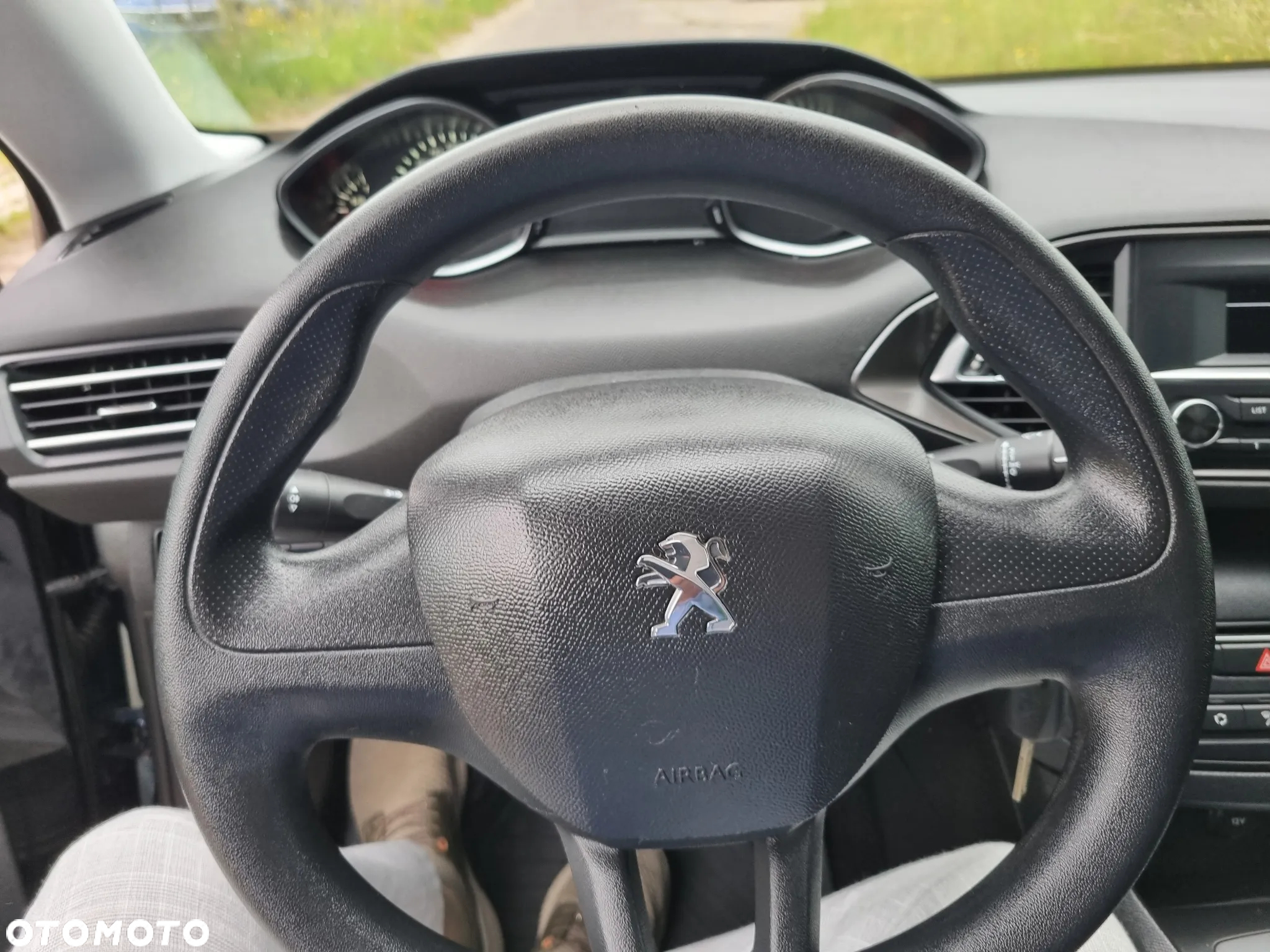 Peugeot 308 1.2 PureTech Access EU6 - 16