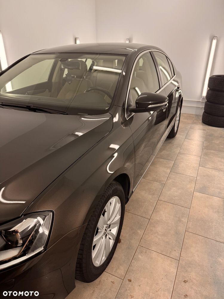 Volkswagen Passat - 3
