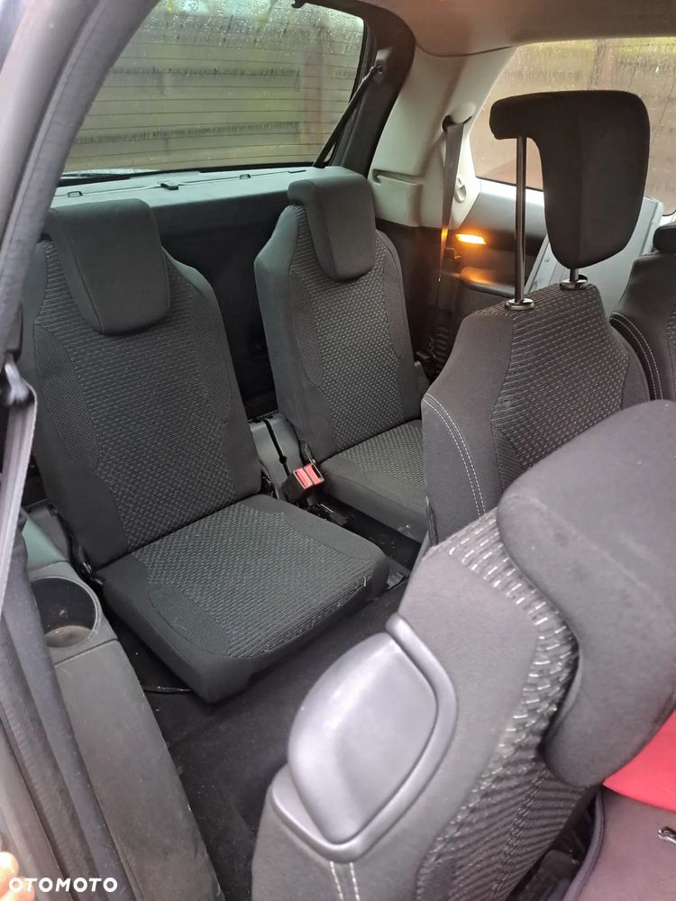 Citroën C4 Picasso - 6
