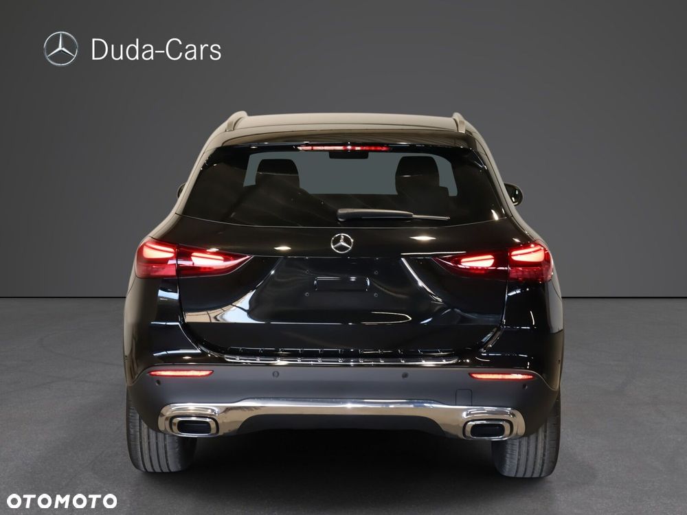 Mercedes-Benz GLA 200 d Progressive 8G-DCT - 5