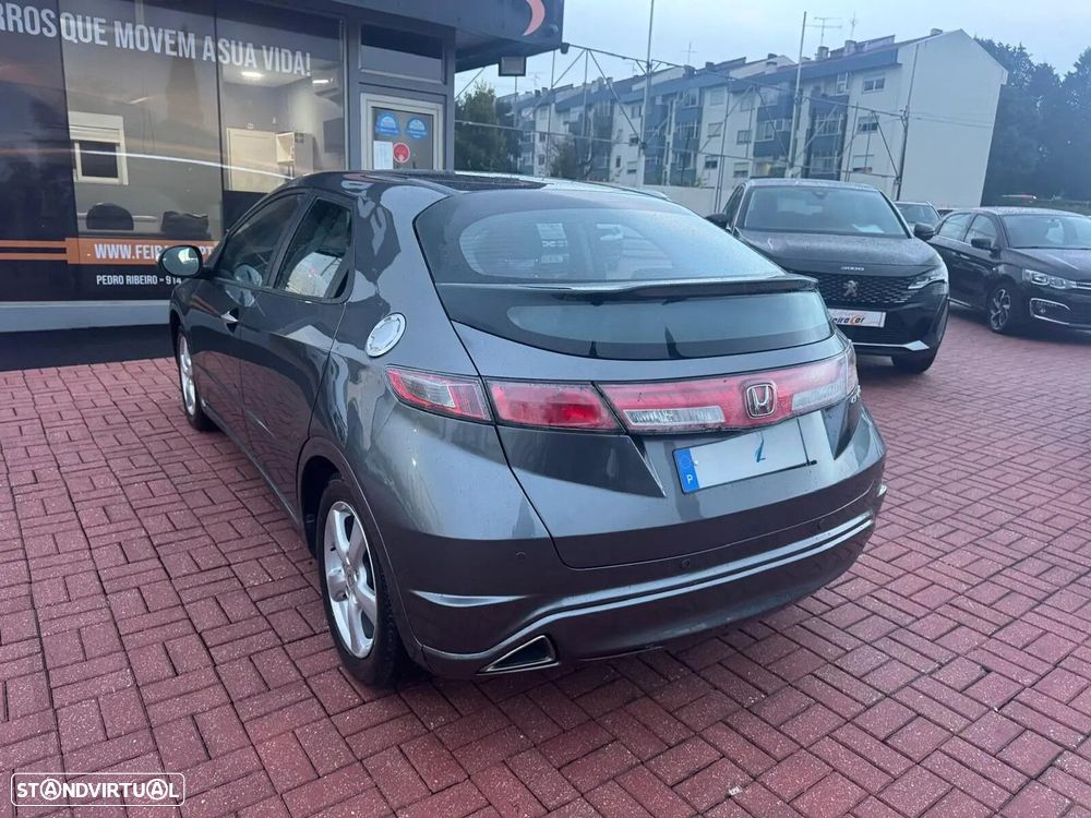 Honda Civic 1.4 i-VTEC Sport - 35