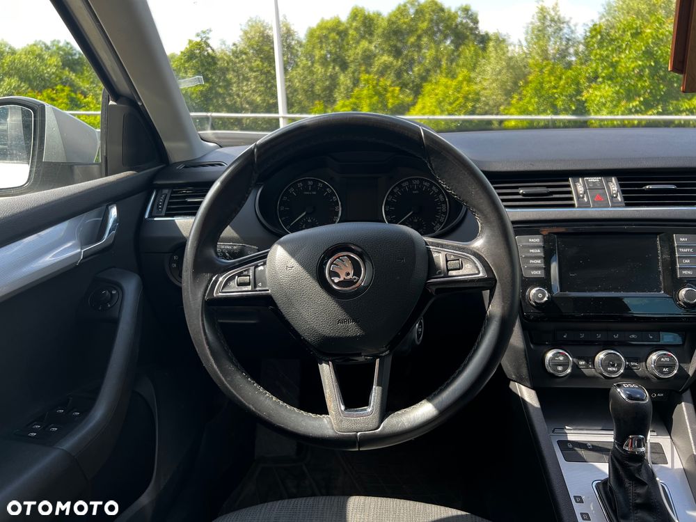 Skoda Octavia 2.0 TDI Elegance DSG - 11