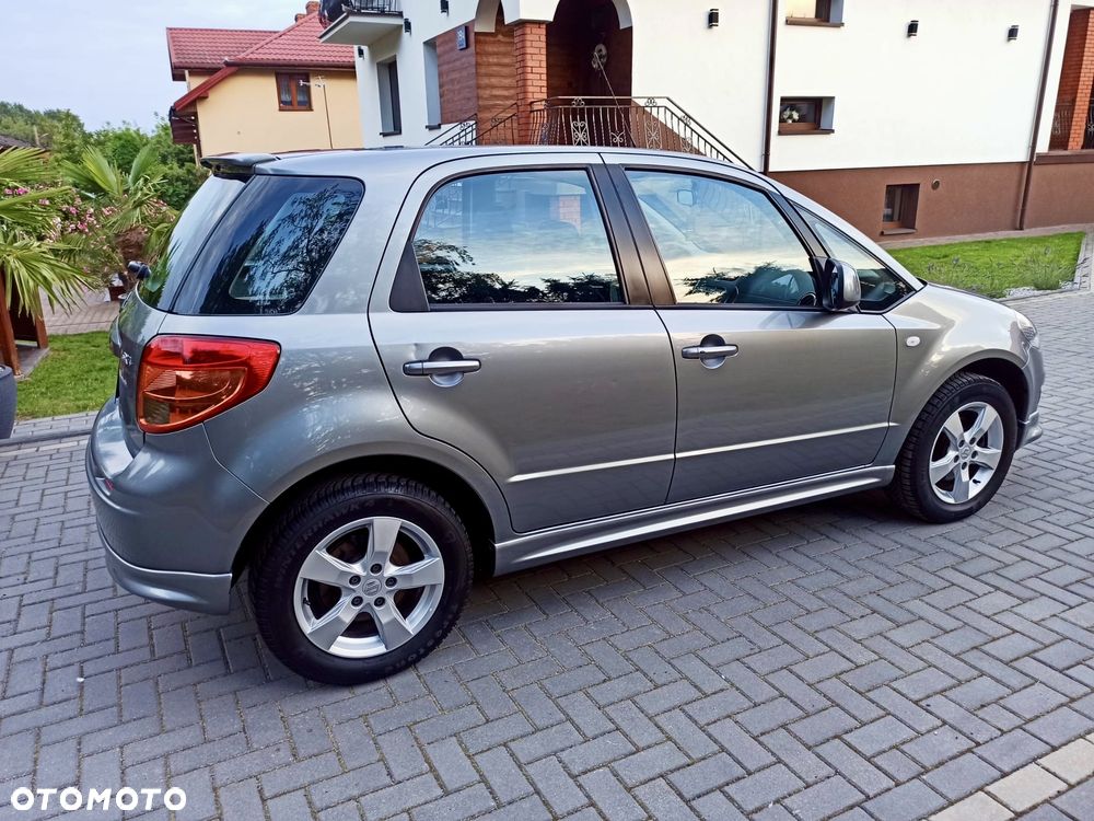 Suzuki SX4 1.6 VVT Comfort - 9