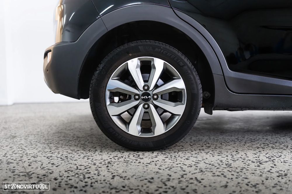 Kia Stonic 1.2 Dynamic - 34