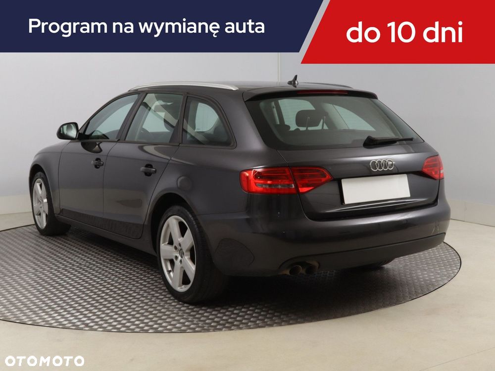 Audi A4 Avant - 6
