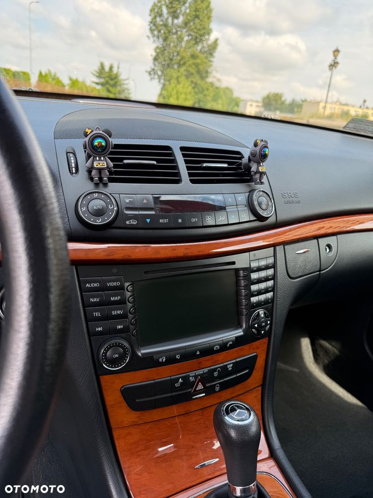 Mercedes-Benz Klasa E 280 CDI 4-Matic Classic - 16