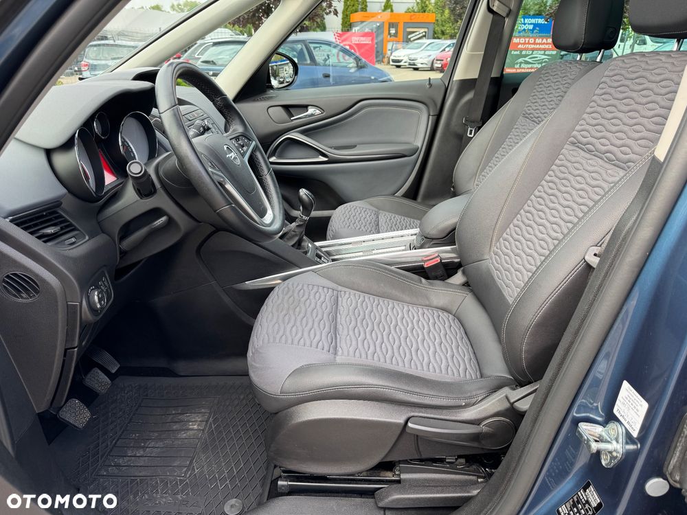 Opel Zafira 1.6 T Elite S&S - 24