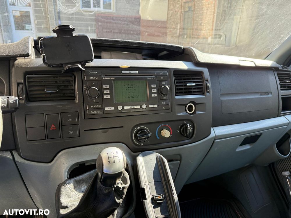 Ford Transit - 6