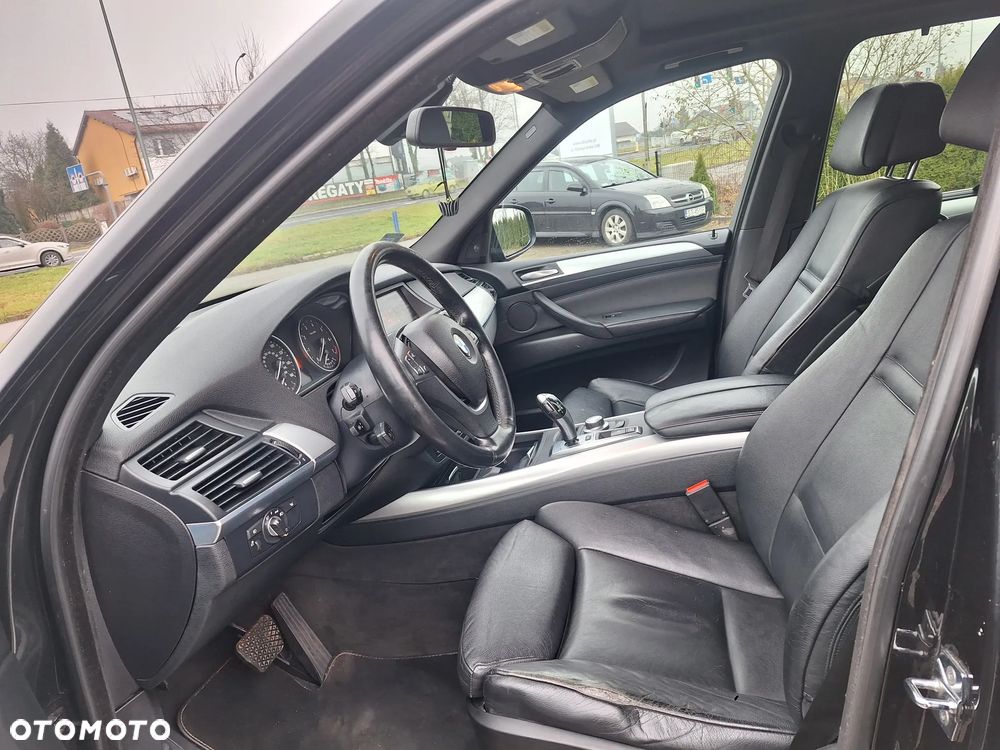 BMW X5 4.8i xDrive - 14