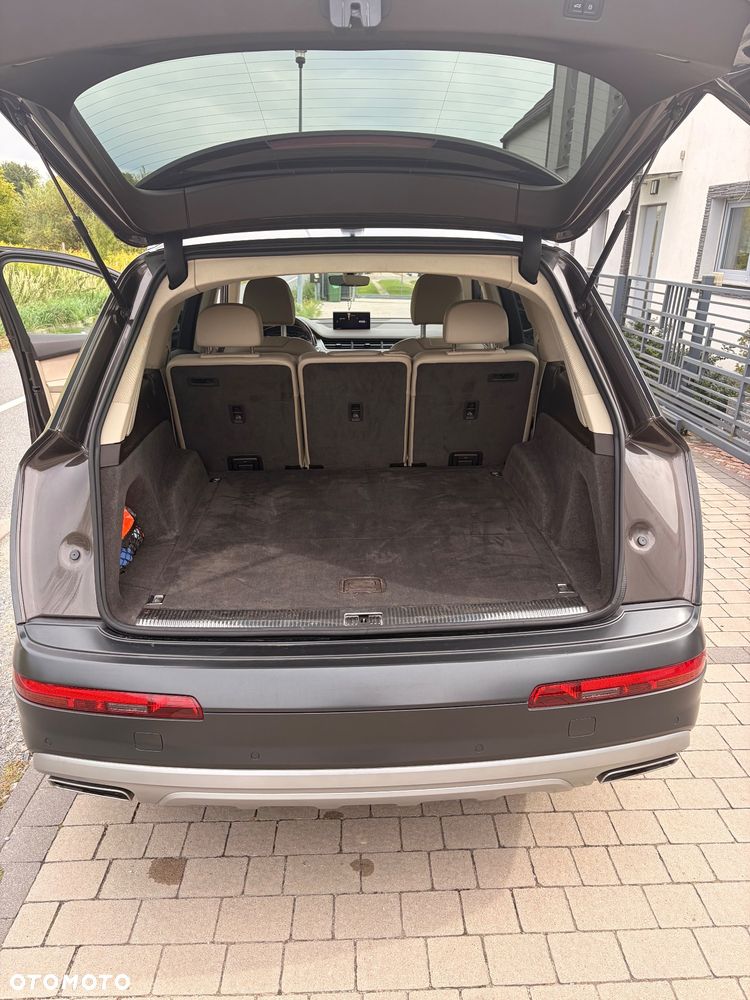 Audi Q7 - 8