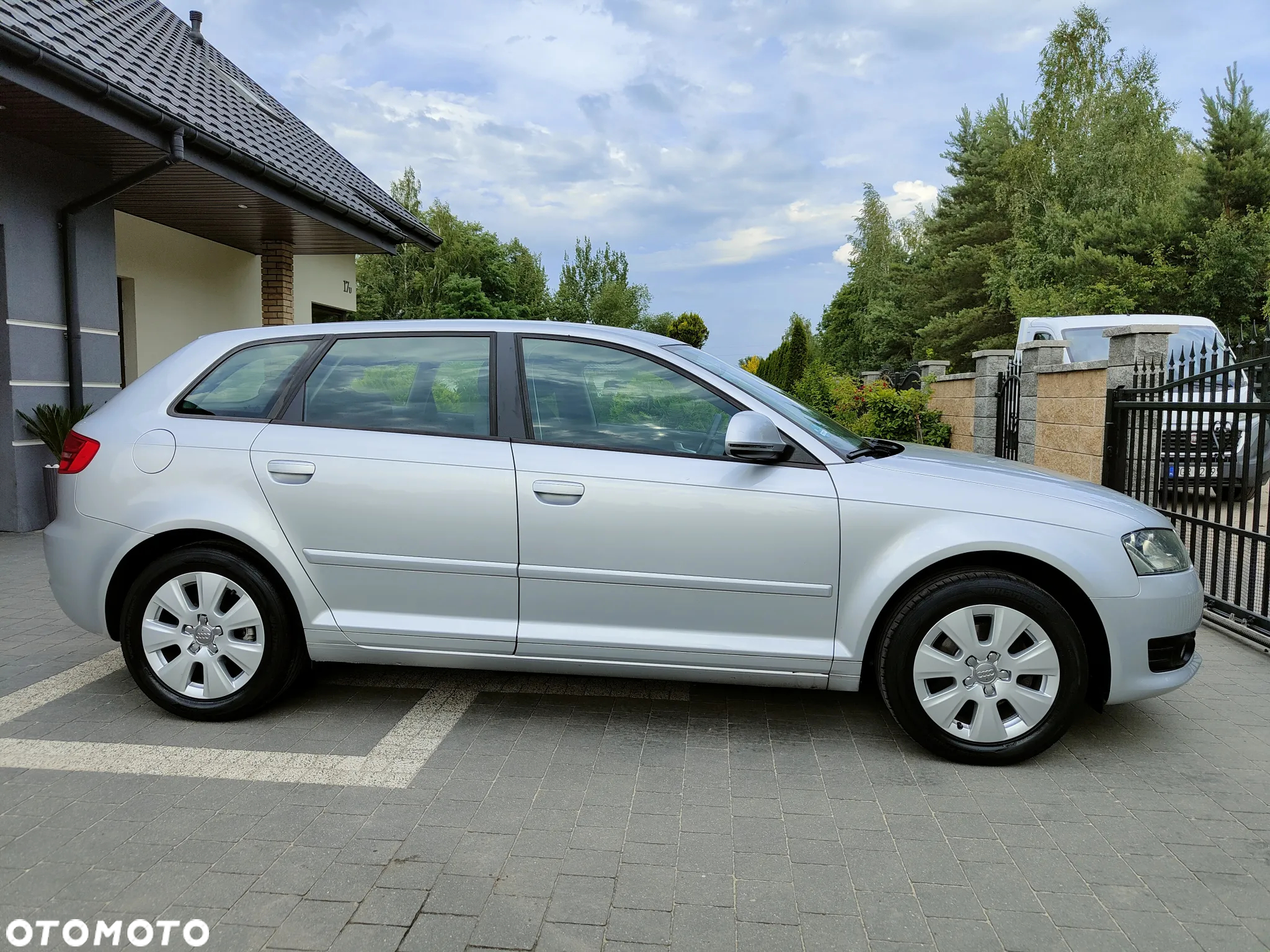 Audi A3 1.6 Sportback Ambiente - 3