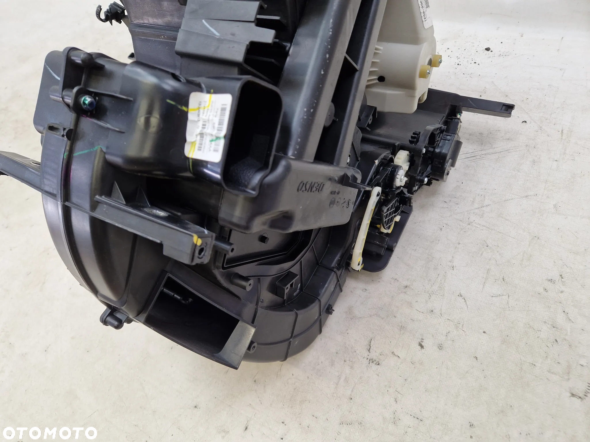 Nagrzewnica obudowa nagrzewnicy wentylator KLIMATRONIK FIAT 500 USA - 7