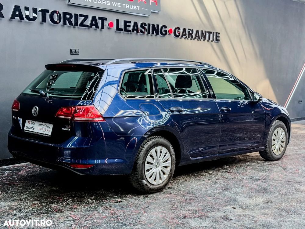 Volkswagen Golf - 11