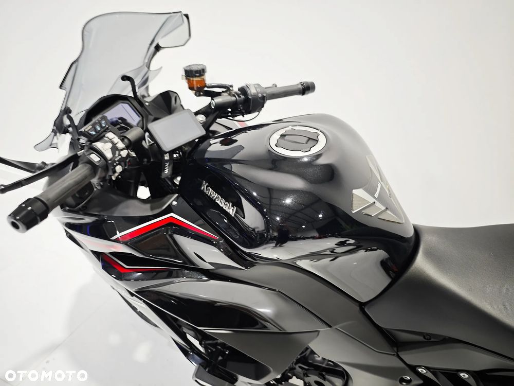 Kawasaki Ninja 1000 SX - 15