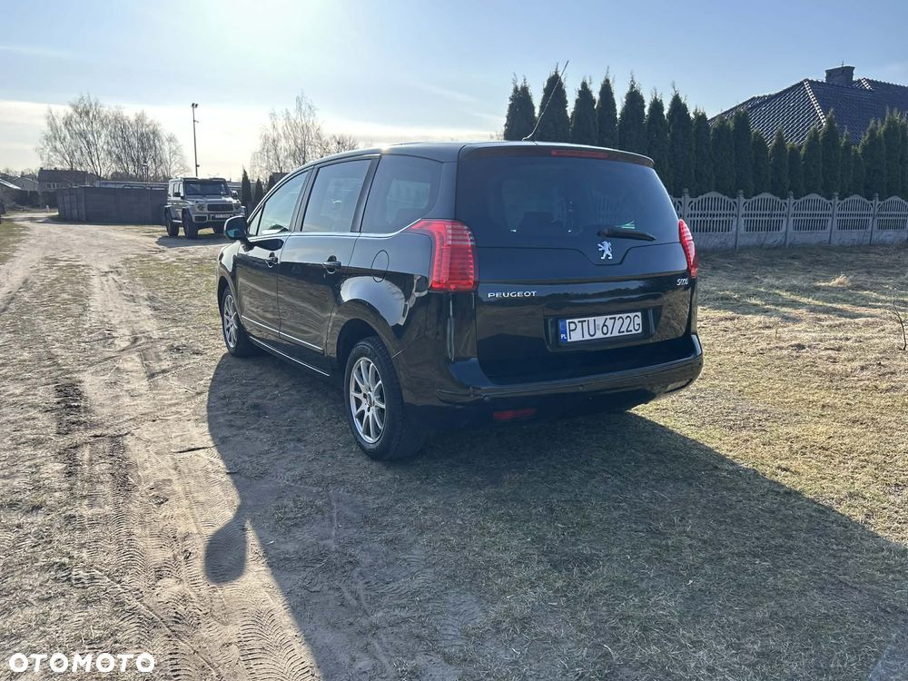 Peugeot 5008 2.0 HDi Active 7os - 8