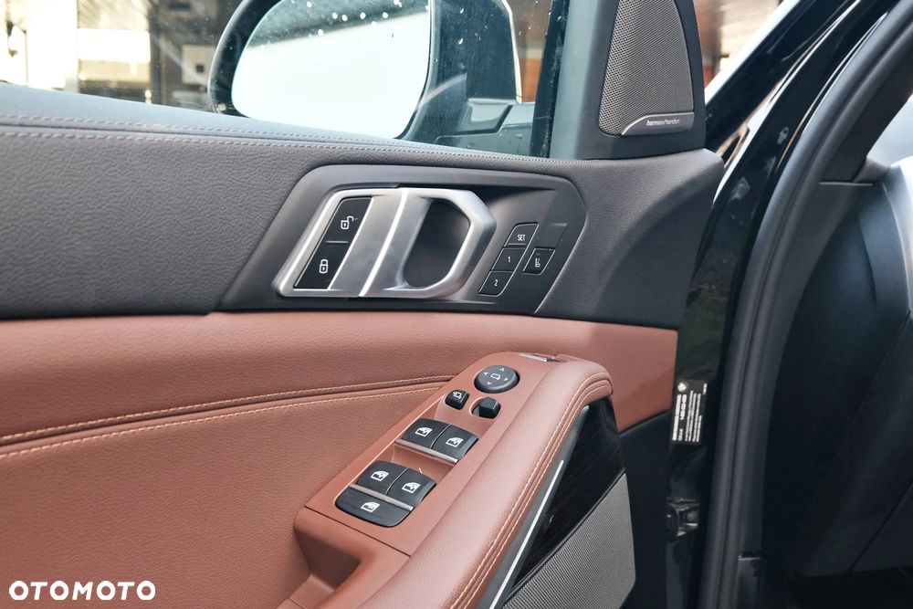 BMW X5 xDrive40i - 13