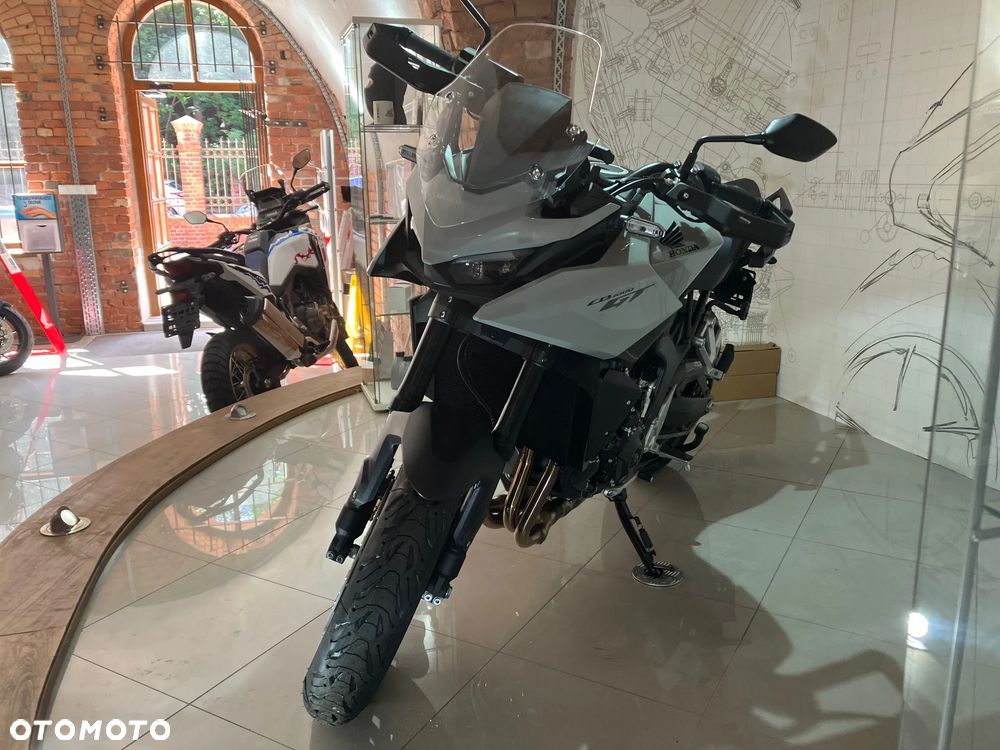 Honda CB - 3