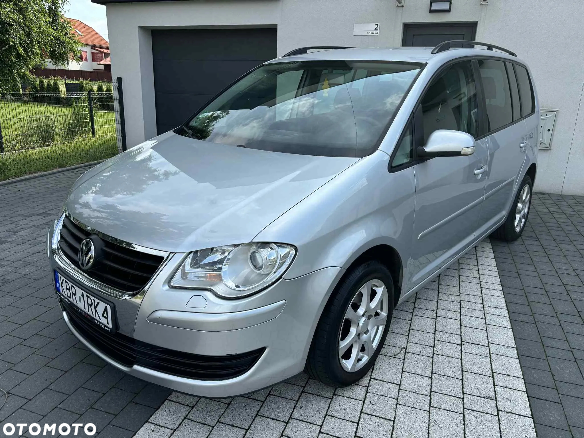 Volkswagen Touran 1.9 TDI DPF Highline - 2