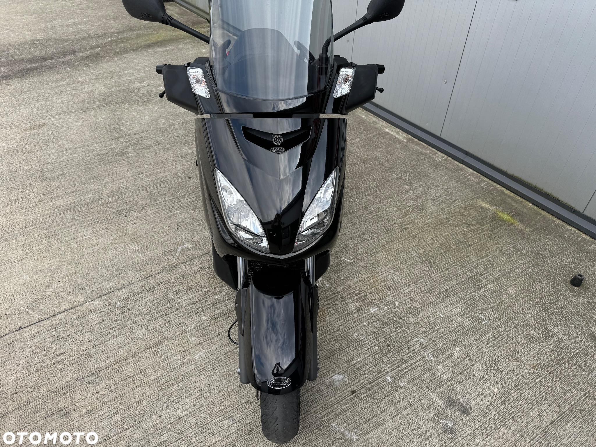 Yamaha X-max - 12