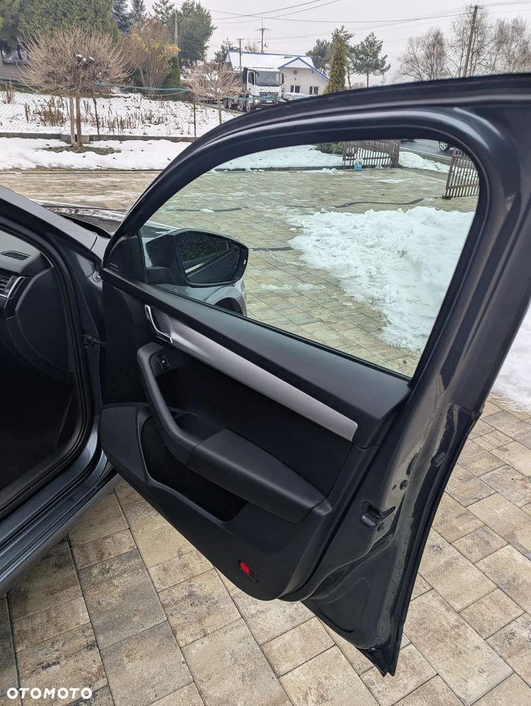 Skoda Octavia 1.8 TSI Drive DSG - 22