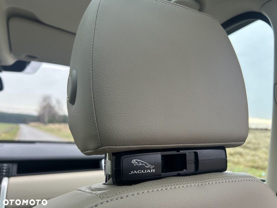 Land Rover Discovery Sport - 38