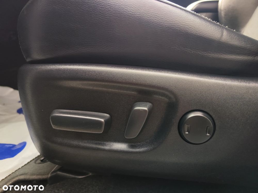Toyota RAV4 - 33