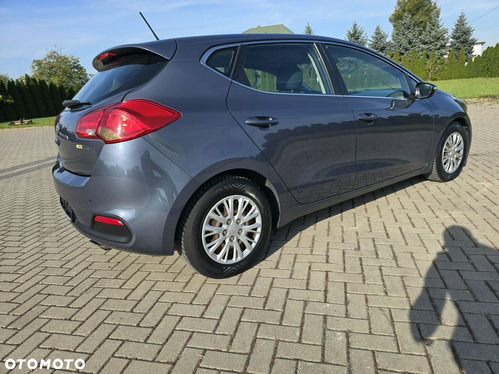 Kia Ceed - 9