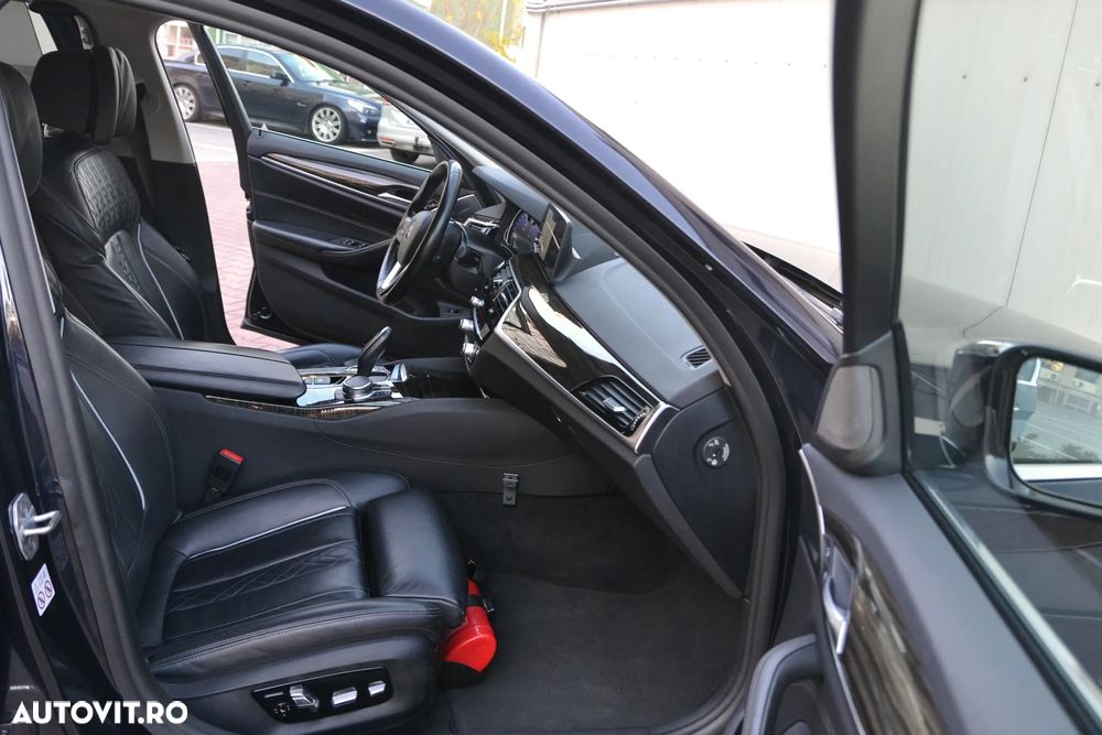 BMW Seria 5 530d Aut. Luxury Line - 9