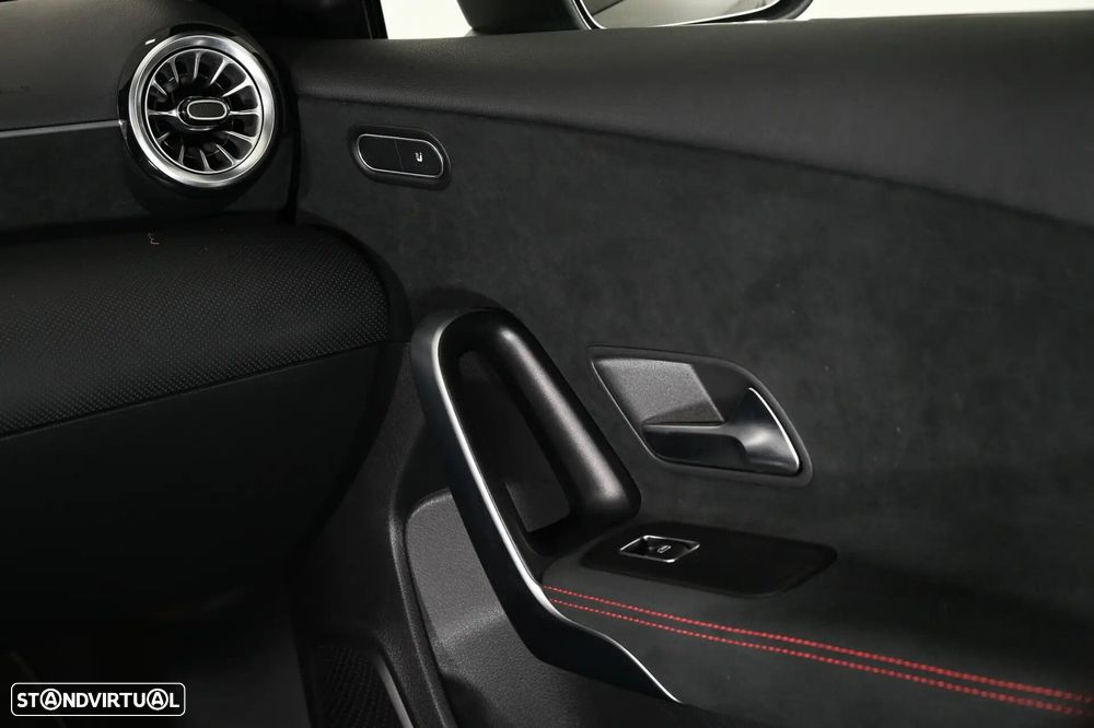 Mercedes-Benz A 200 AMG Line Aut. - 22