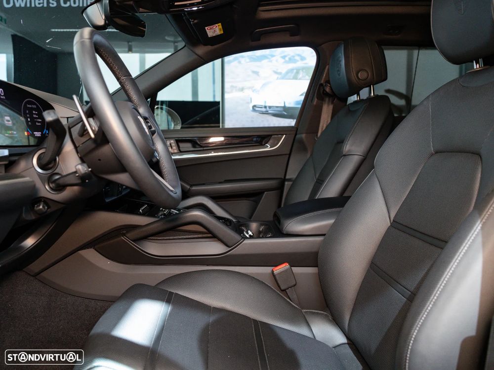 Porsche Cayenne S E-Hybrid - 16