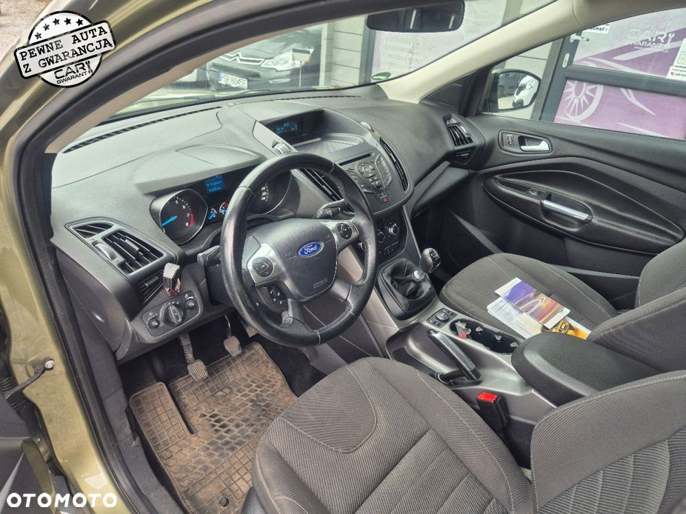 Ford Kuga - 11