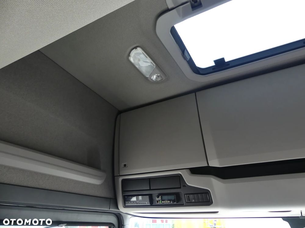 Scania R450 / EURO 6 / RETARDER / STANDARD / AUTOMAT / - 35