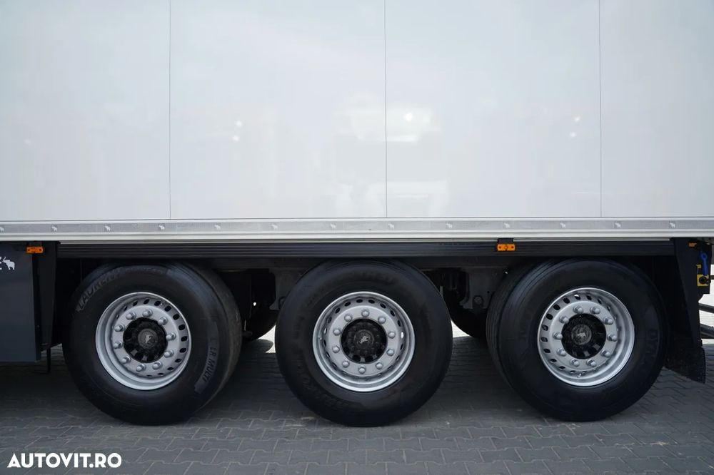 Schmitz Cargobull CAMION FRIGORIFER / TRANSPORT MAXIMA 1300 / AXĂ RIDICATĂ / COȘ PENTRU PALEȚI - 25