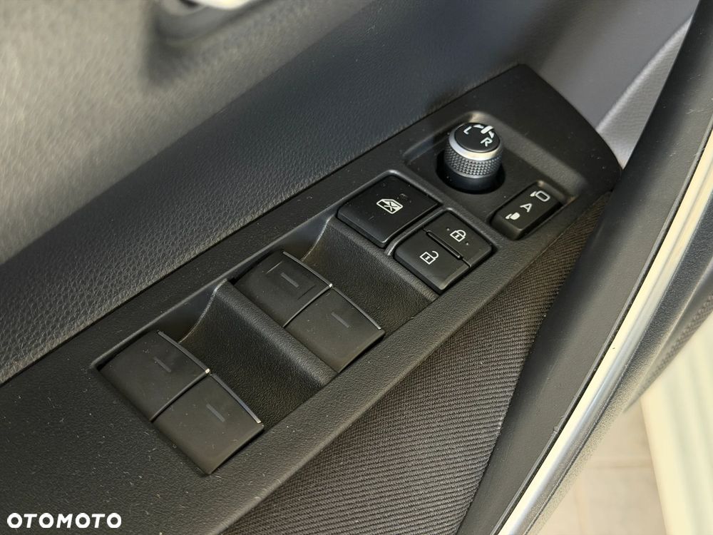 Toyota Corolla 1.8 Hybrid GR Sport - 12