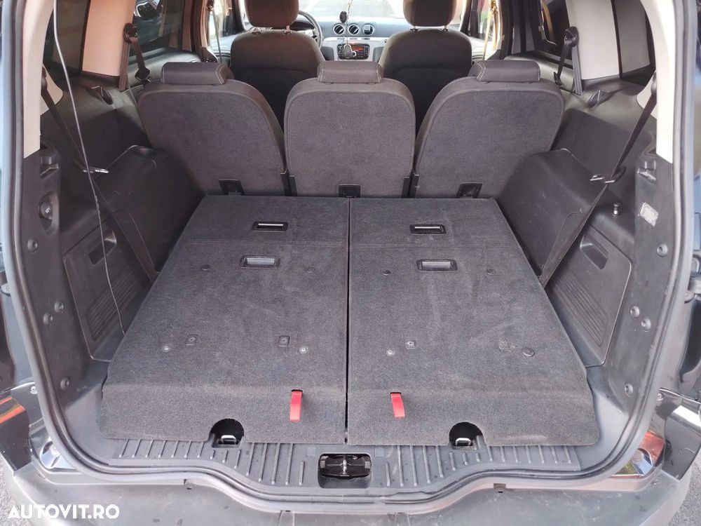 Ford S-Max - 22