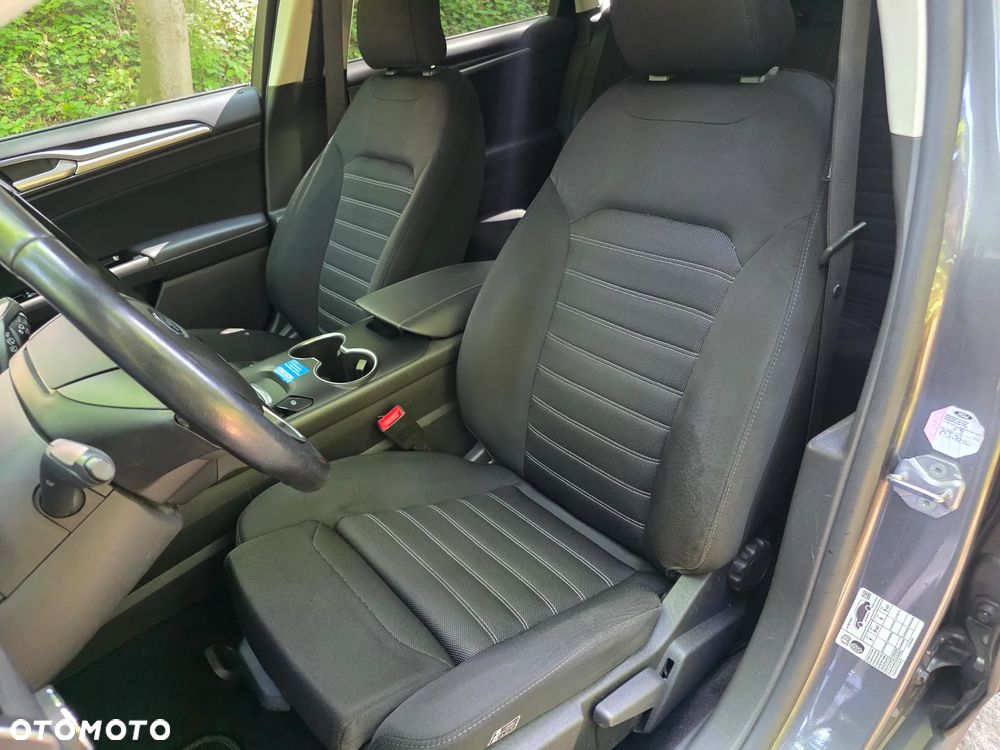 Ford Mondeo 2.0 TDCi Titanium - 19