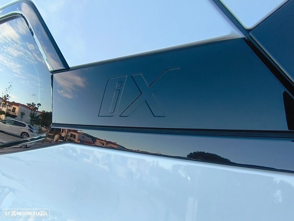 BMW iX xDrive40 - 25