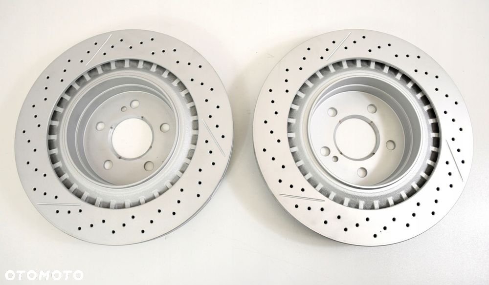 MERCEDES W204 C63 AMG TARCZA HAMULCOWA PRAWA TYLNA - 3