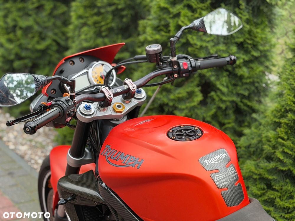 Triumph Street Triple - 15