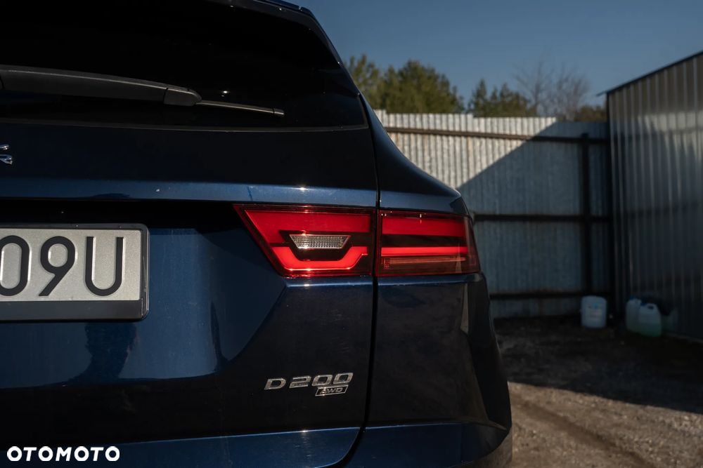 Jaguar E-Pace D200 AWD R-Dynamic SE - 12