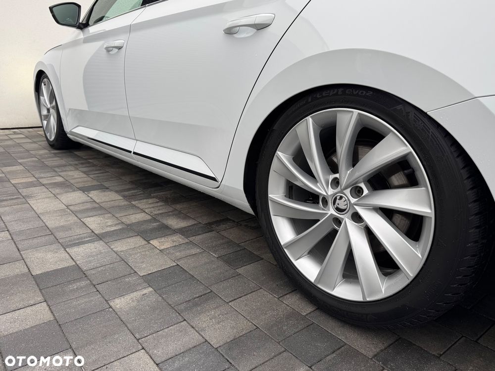 Skoda Superb 2.0 TDI Style - 37