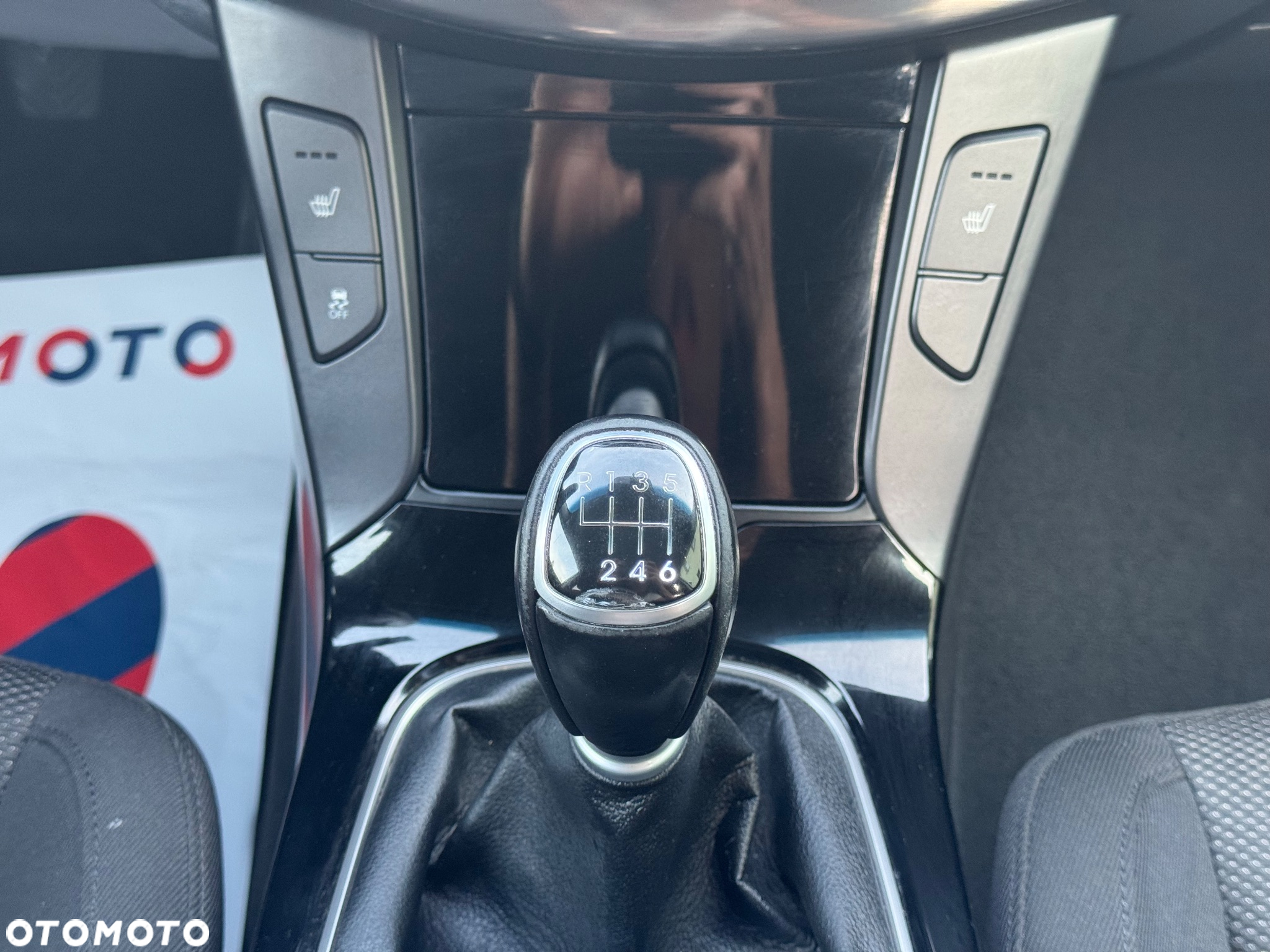 Hyundai i40 i40cw 2.0 Premium - 24