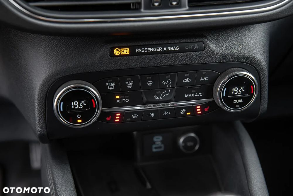 Ford Kuga - 23