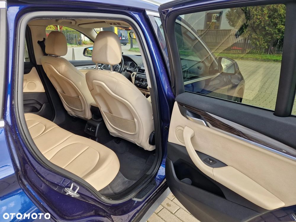 BMW X1 xDrive20d - 11