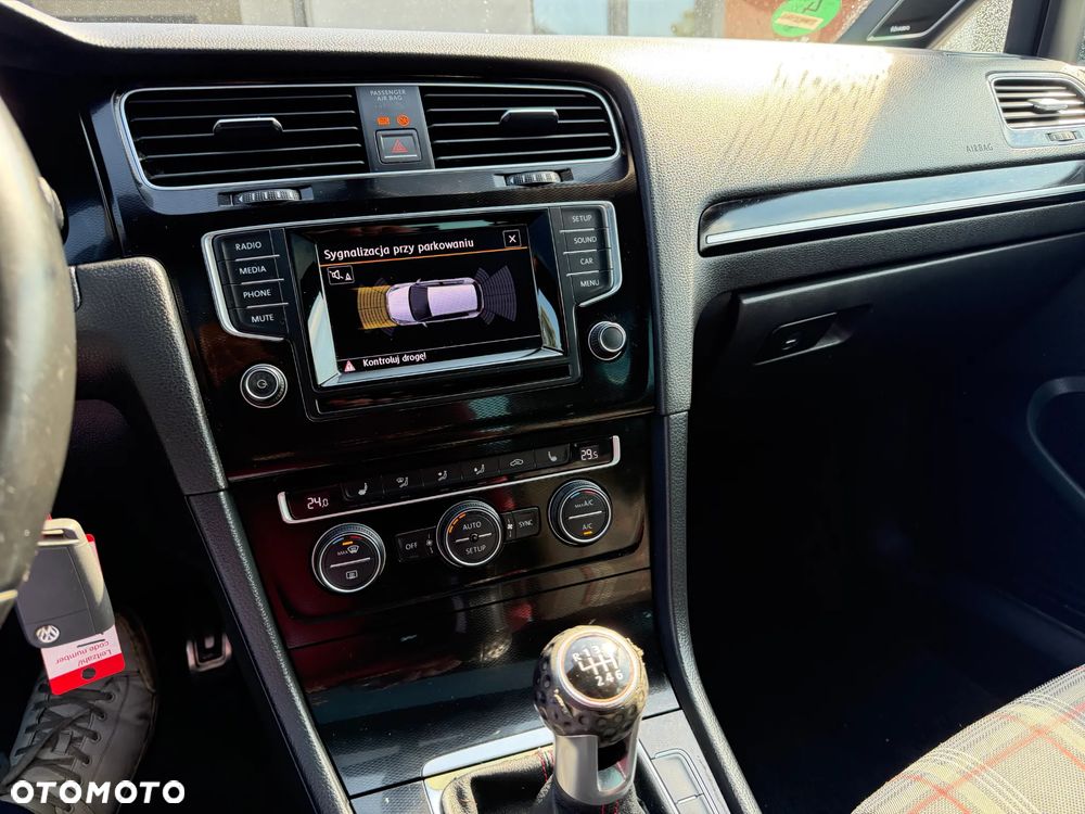 Volkswagen Golf GTI BlueMotion Technology - 3