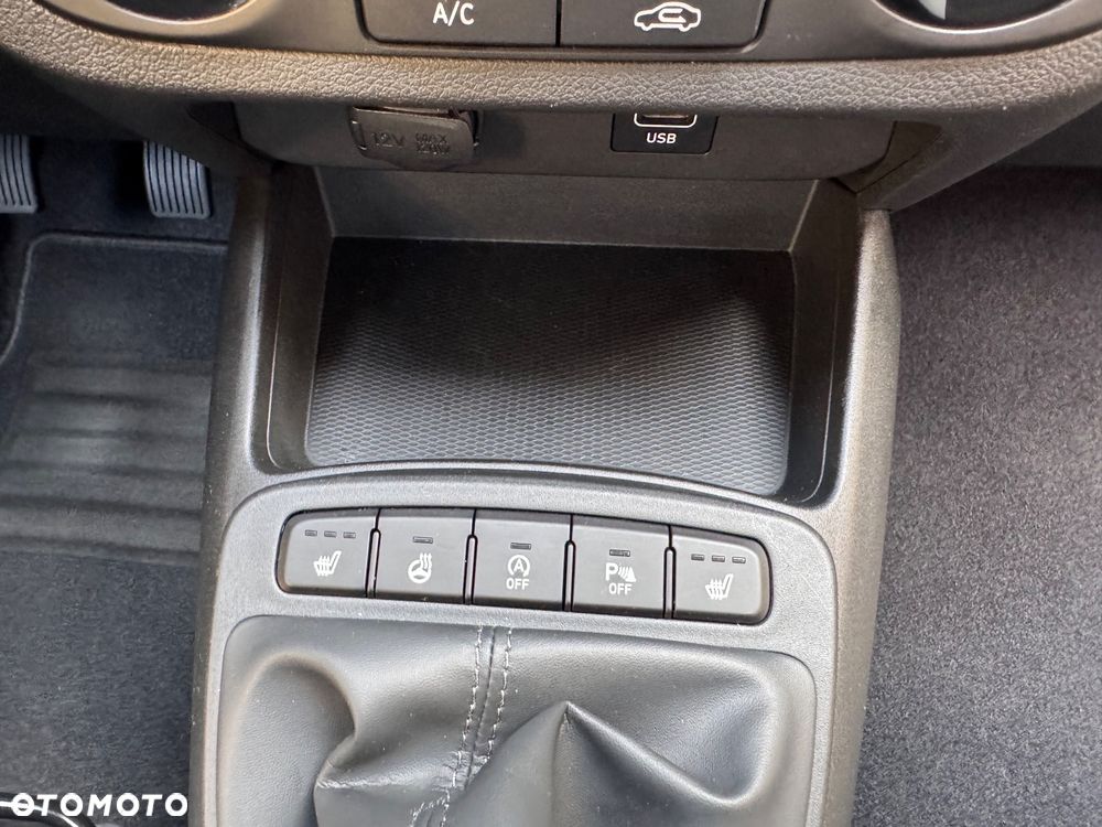 Hyundai i10 - 16