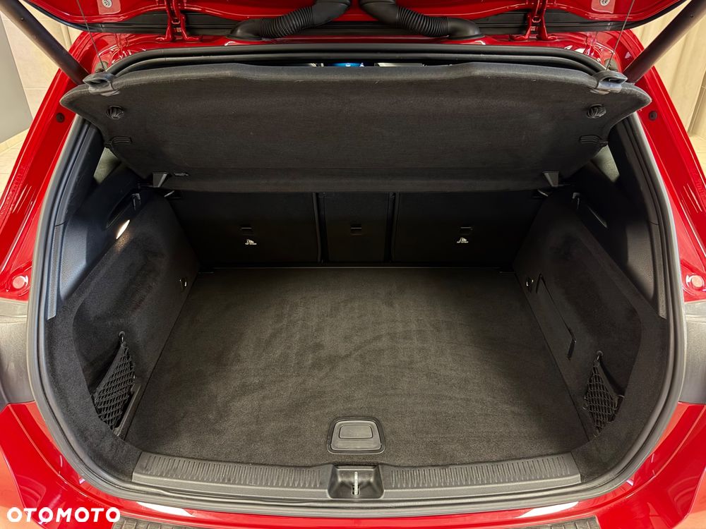 Mercedes-Benz Klasa B 200 7G-DCT AMG Line - 26