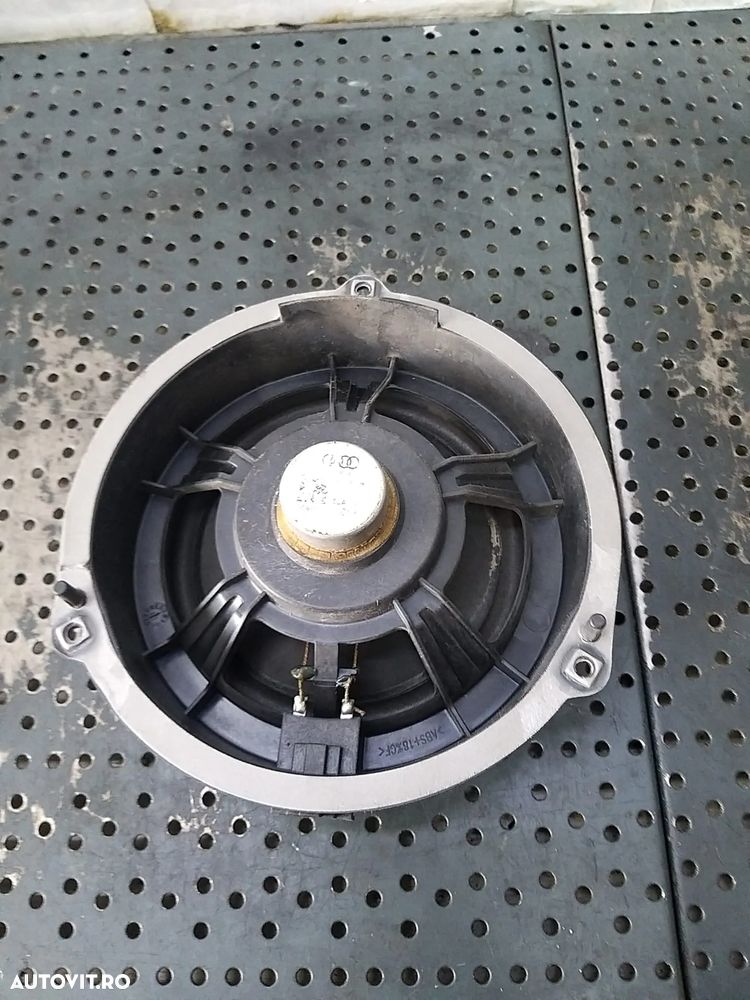 Boxa audi stanga spate audi q3 8u - 2